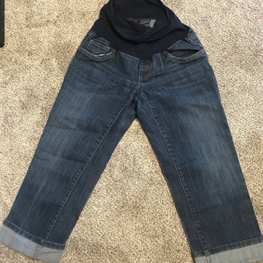 Maternity Capris